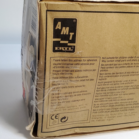 AMT Ertl 1940 Ford Sedan Delivery Model Kit #8215 Scale 1/25 SEALED BOX NEW. - Picture 10 of 14